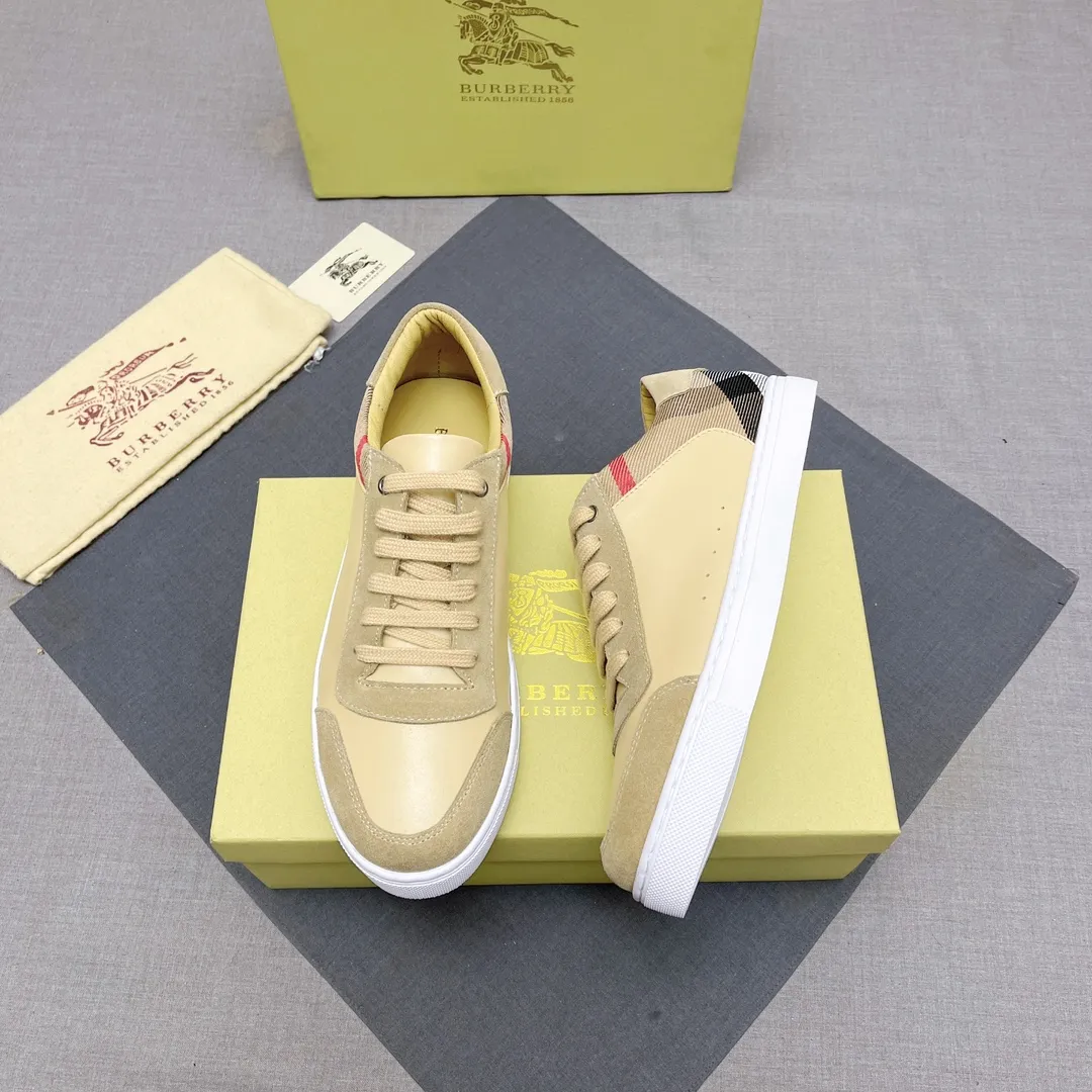 P360 B men's classic low-top sneakers are reinterpreted in Vintage plaid cotton and cowhide materials, decorated with a new brand logo. First-grain cowhide lining, embossed Burberry lettering logo on the heel, original outsole! 38-44 (45 46 customized) No. 019
